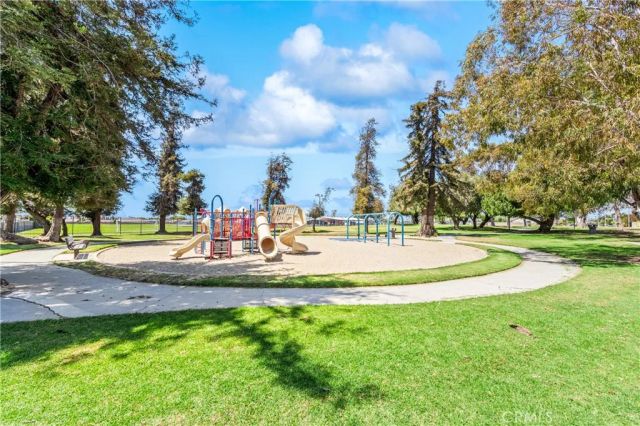 16372 Redlands, Huntington Beach, CA 92647