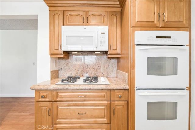 16372 Redlands, Huntington Beach, CA 92647