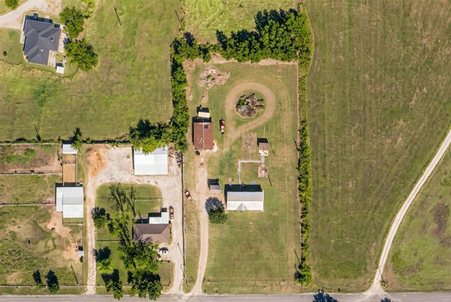 147 Emberson Chapel Road, Pilot Point, TX 76258