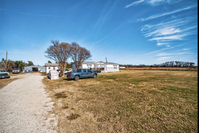 147 Emberson Chapel Road, Pilot Point, TX 76258