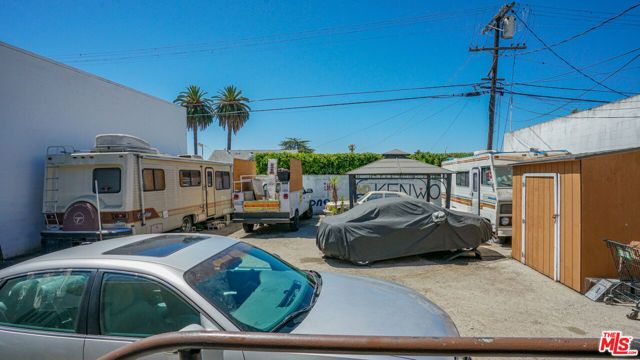 3430 W Slauson Avenue, Los Angeles, CA 90043