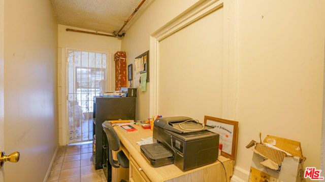 3430 W Slauson Avenue, Los Angeles, CA 90043