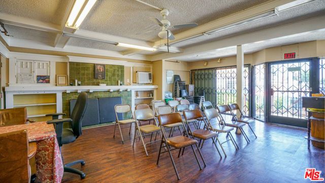 3430 W Slauson Avenue, Los Angeles, CA 90043