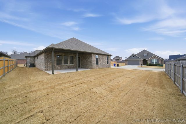 1300 N Beech Street, Broken Arrow, OK 74012