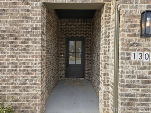 1300 N Beech Street, Broken Arrow, OK 74012