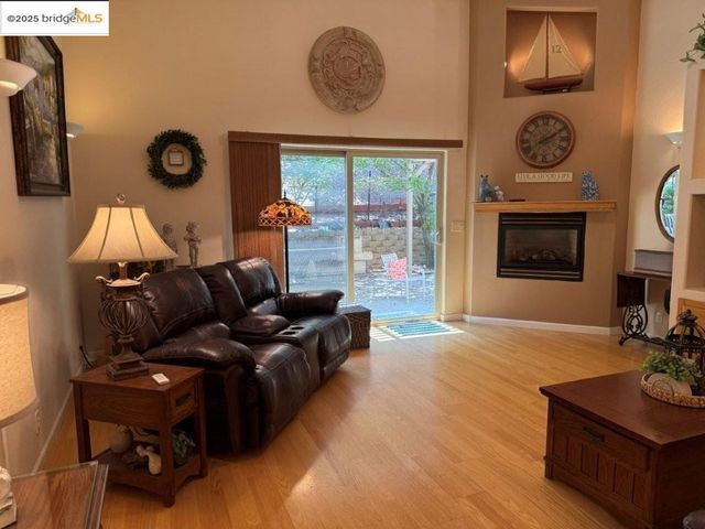 13166 Wells Fargo Dr., Groveland, CA 95321