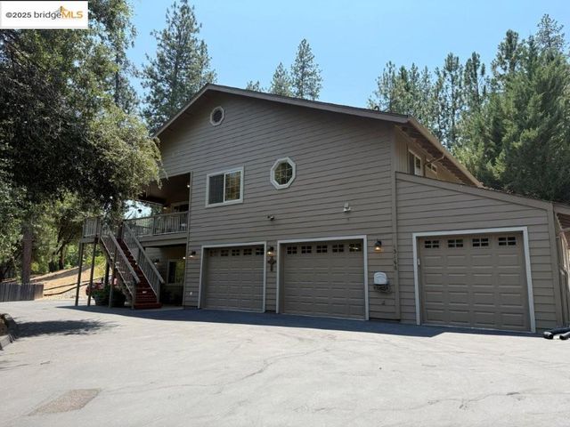 13166 Wells Fargo Dr., Groveland, CA 95321