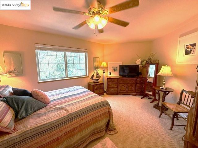 13166 Wells Fargo Dr., Groveland, CA 95321