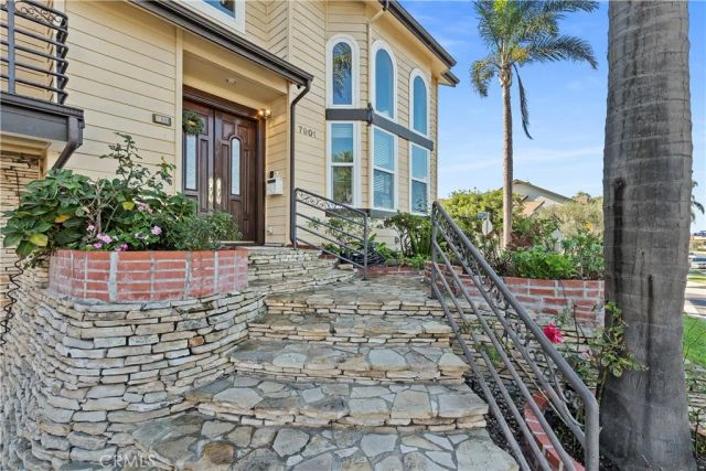 7901 Berger Avenue, Playa Del Rey, CA 90293