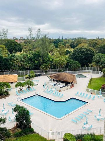 3940 Inverrary Boulevard 808A, Lauderhill, FL 33319