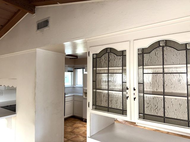 2608 Dorine Way, Sacramento, CA 95833