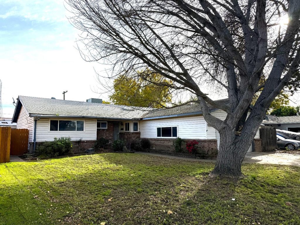 2608 Dorine Way, Sacramento, CA 95833