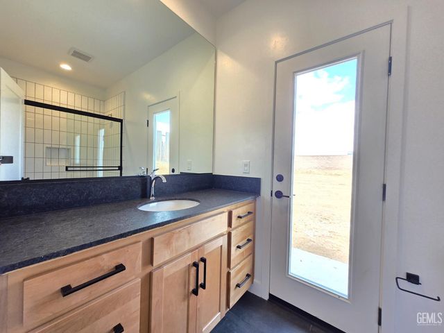 12020 Marquise Drive Drive, Bakersfield, CA 93306