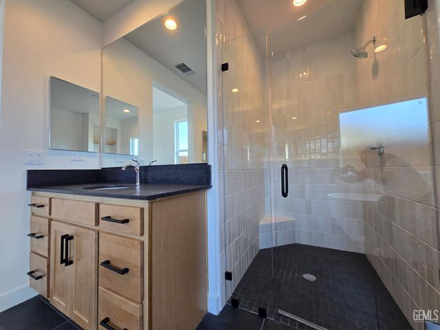 12020 Marquise Drive Drive, Bakersfield, CA 93306