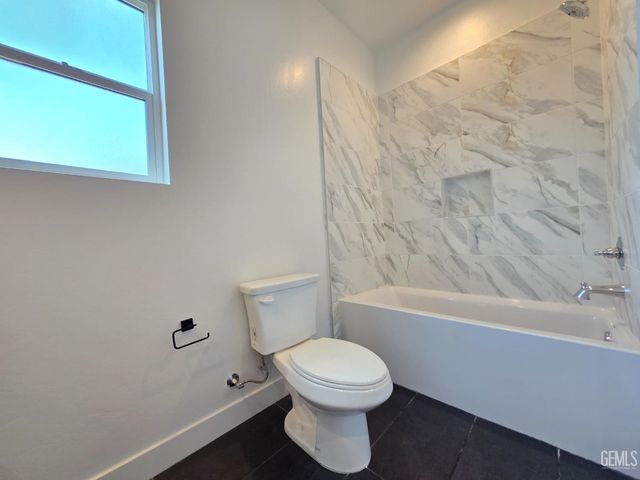 12020 Marquise Drive Drive, Bakersfield, CA 93306