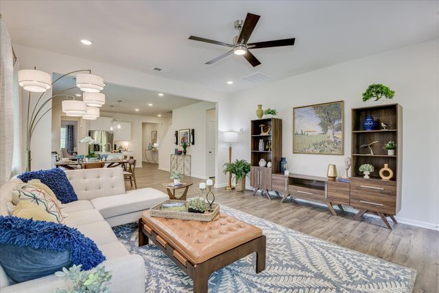 1945 Moorhill Estate Drive, Sumter, SC 29154