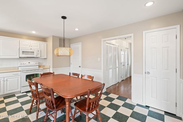 262 Evergreen Drive, Bayville, NJ 08721