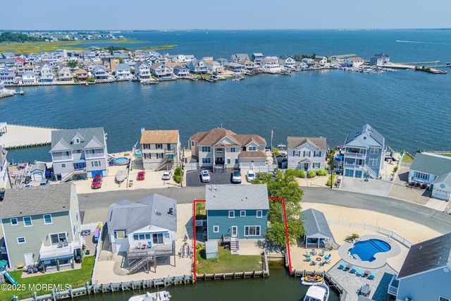 262 Evergreen Drive, Bayville, NJ 08721