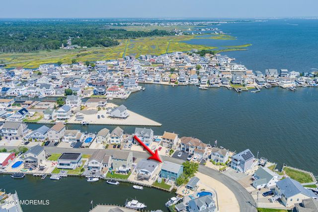 262 Evergreen Drive, Bayville, NJ 08721