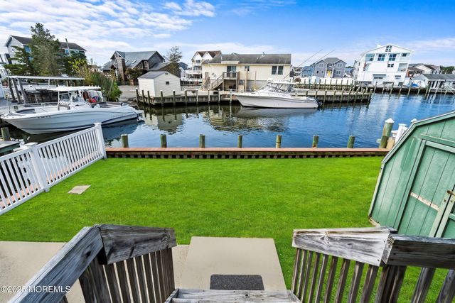 262 Evergreen Drive, Bayville, NJ 08721