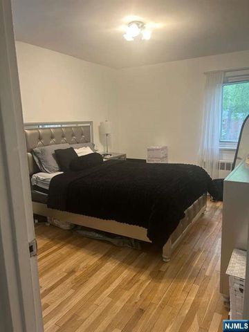 1480 Terrace 4, Teaneck, NJ 07666