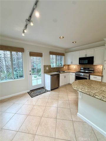 635 Saint Anns Drive, Laguna Beach, CA 92651