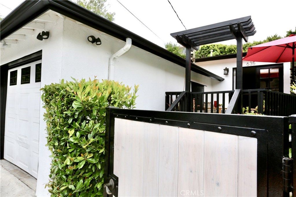 635 Saint Anns Drive, Laguna Beach, CA 92651