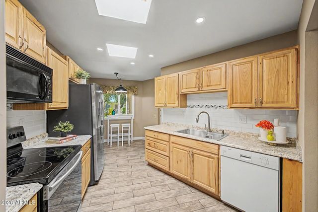 13852 N 109TH Avenue, Sun City, AZ 85351