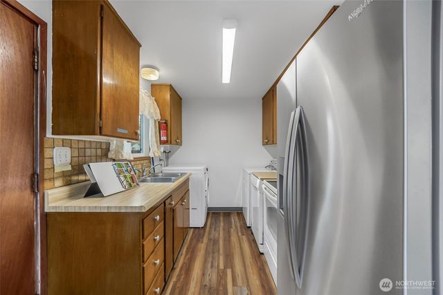 627 SW 305th Street, Federal Way, WA 98023