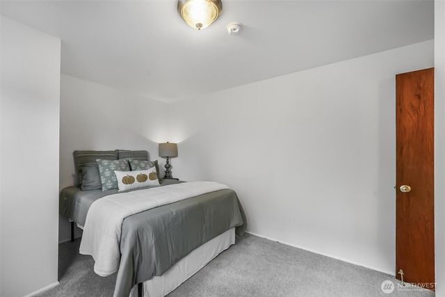 627 SW 305th Street, Federal Way, WA 98023