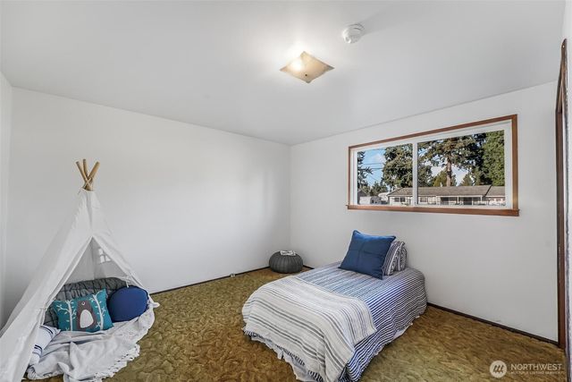 627 SW 305th Street, Federal Way, WA 98023