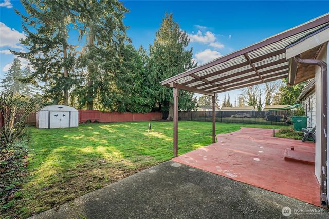 627 SW 305th Street, Federal Way, WA 98023