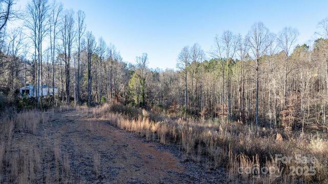 74 W Court Cemetery Road, Marion, NC 28752