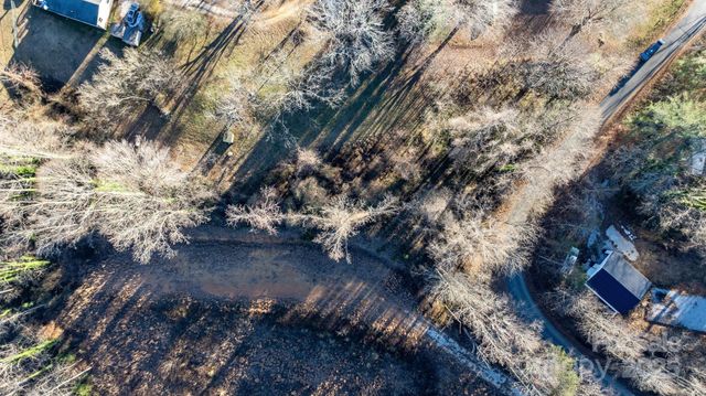 74 W Court Cemetery Road, Marion, NC 28752