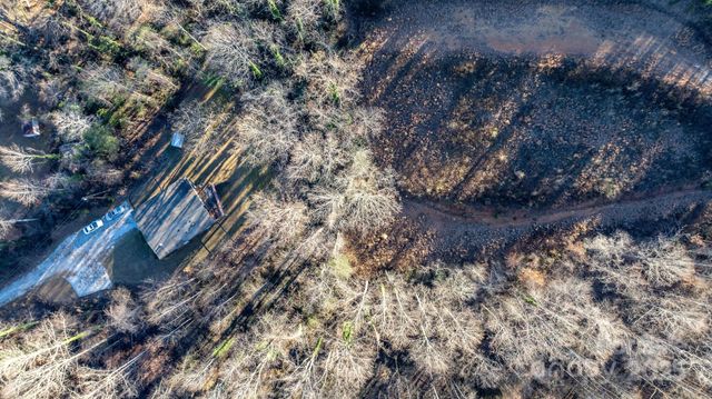 74 W Court Cemetery Road, Marion, NC 28752