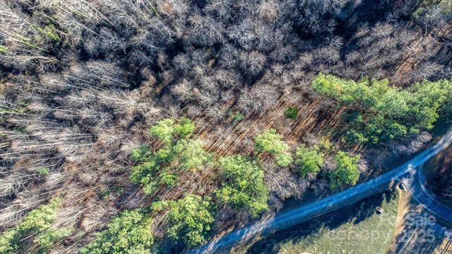 74 W Court Cemetery Road, Marion, NC 28752