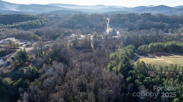 74 W Court Cemetery Road, Marion, NC 28752