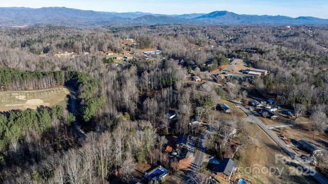 74 W Court Cemetery Road, Marion, NC 28752