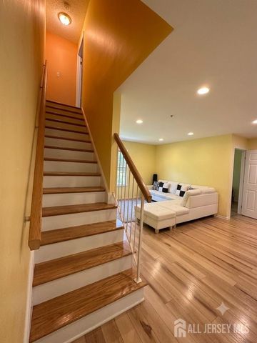 263 Prestwick Way, Edison, NJ 08820