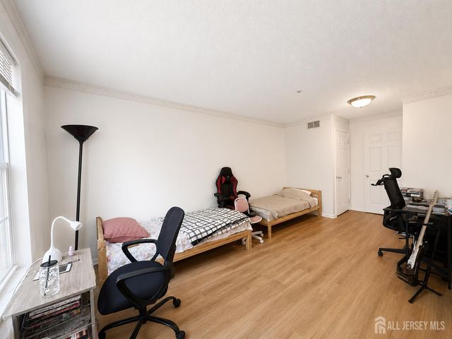 263 Prestwick Way, Edison, NJ 08820