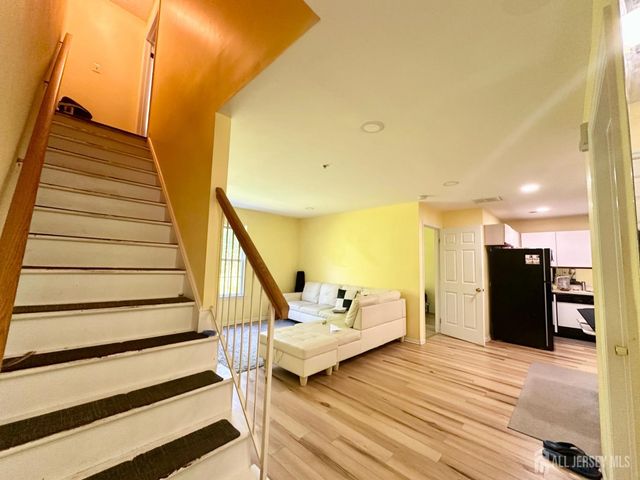 263 Prestwick Way, Edison, NJ 08820