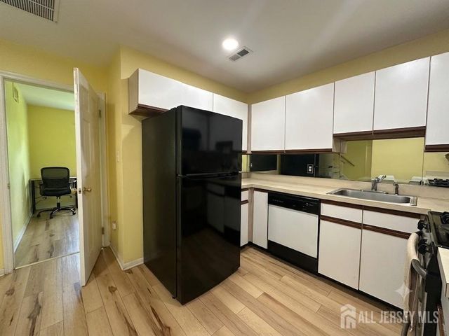 263 Prestwick Way, Edison, NJ 08820