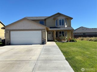 909 W Polo Ridge Drive, Moses Lake, WA 98837