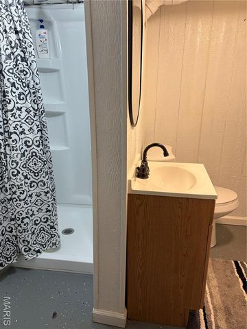 9157 E Milton Avenue, Overland, MO 63114