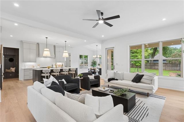 2471 Edwards Drive, Atlanta, GA 30318