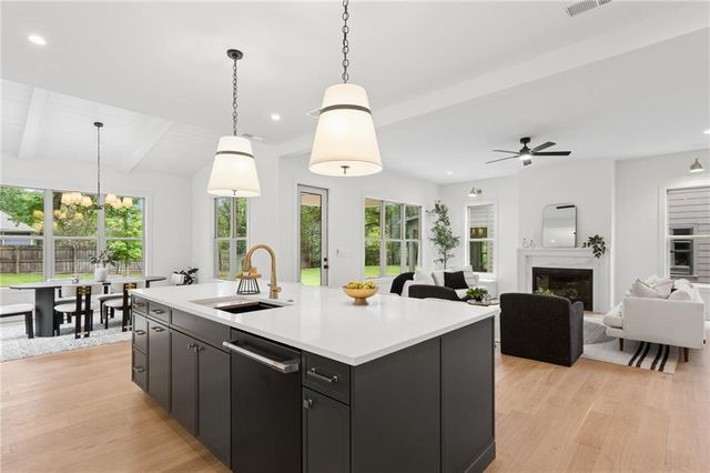 2471 Edwards Drive, Atlanta, GA 30318