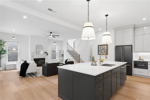 2471 Edwards Drive, Atlanta, GA 30318