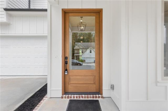 2471 Edwards Drive, Atlanta, GA 30318