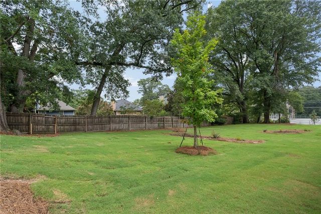 2471 Edwards Drive, Atlanta, GA 30318