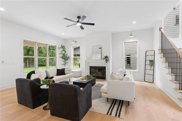 2471 Edwards Drive, Atlanta, GA 30318